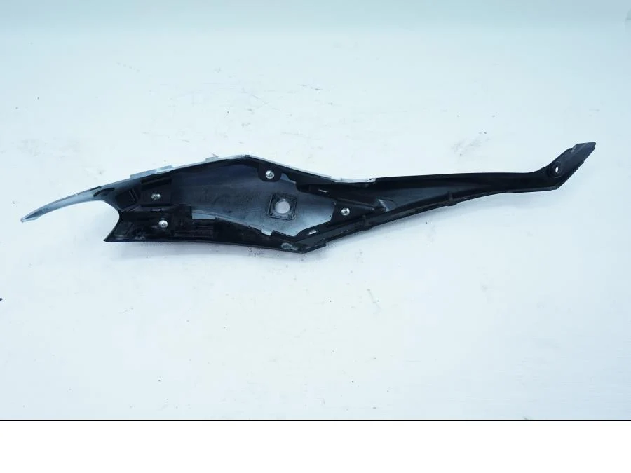 Panel lateral Suzuki